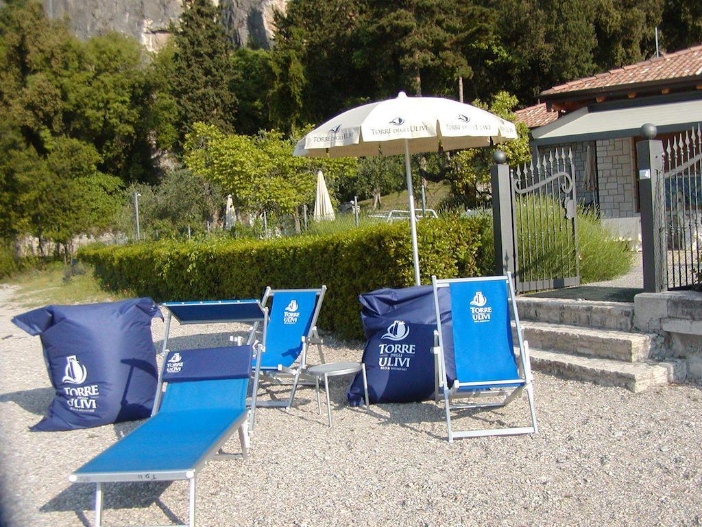 Torre Degli Ulivi Bed and Breakfast Tignale Exteriör bild