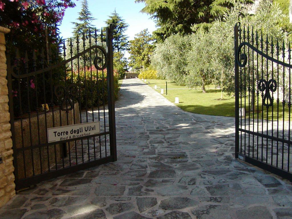 Torre Degli Ulivi Bed and Breakfast Tignale Exteriör bild